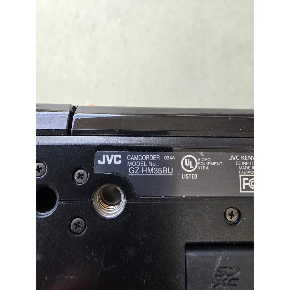 JVC Everio GZ-HM35BU Full HD Camcorder 40x Optical Zoom Konica Minolta HD Z2